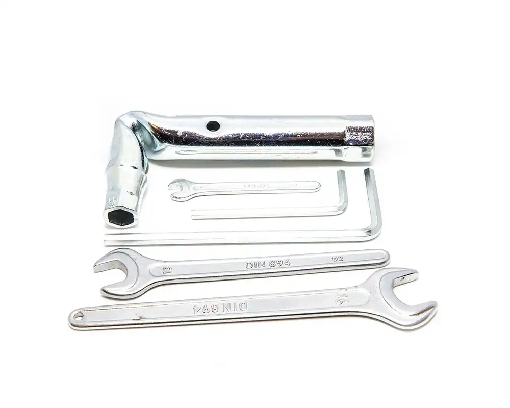 ROLLER TOOLS & HARDWARE Skates U.S.