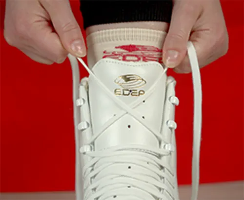 PROPER LACING Skates U.S. PROPER LACING Skates U.S.
